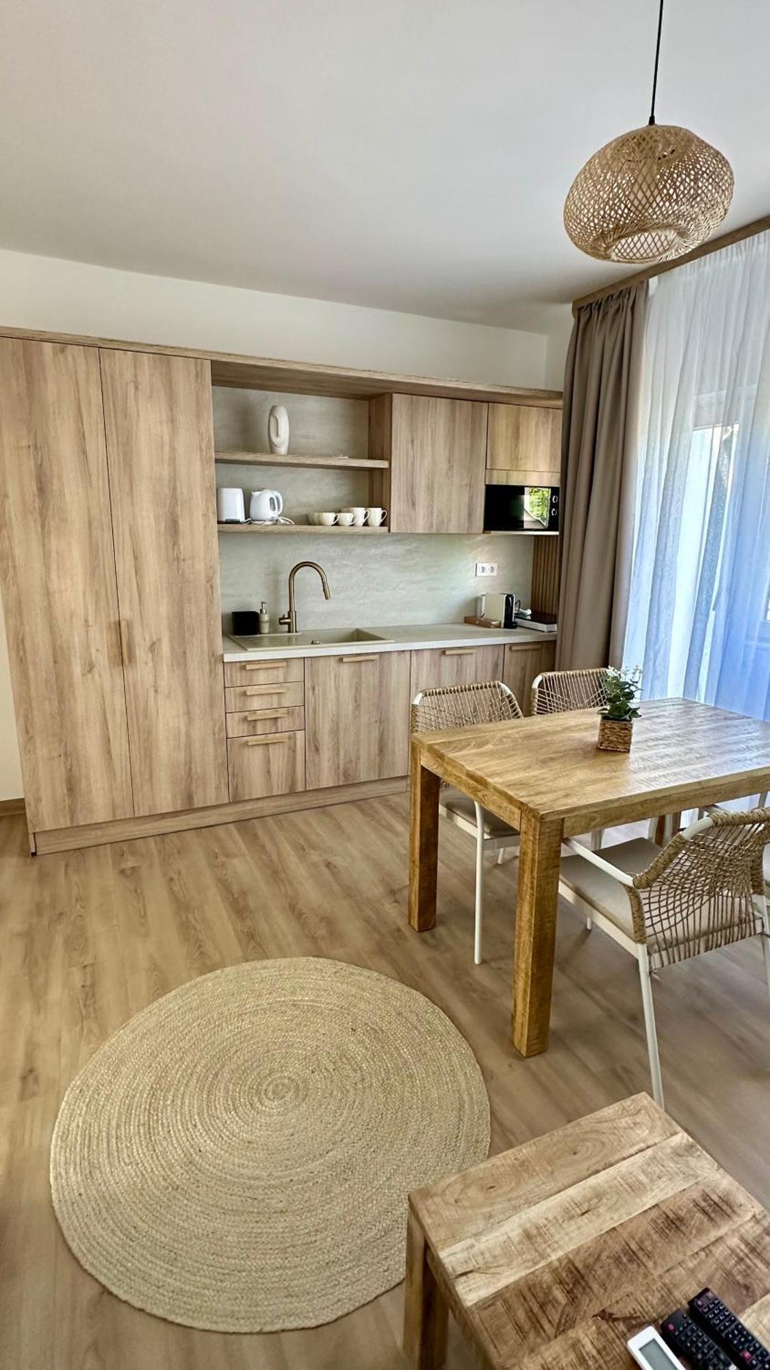 Villa Antara Szeged Exteriör bild
